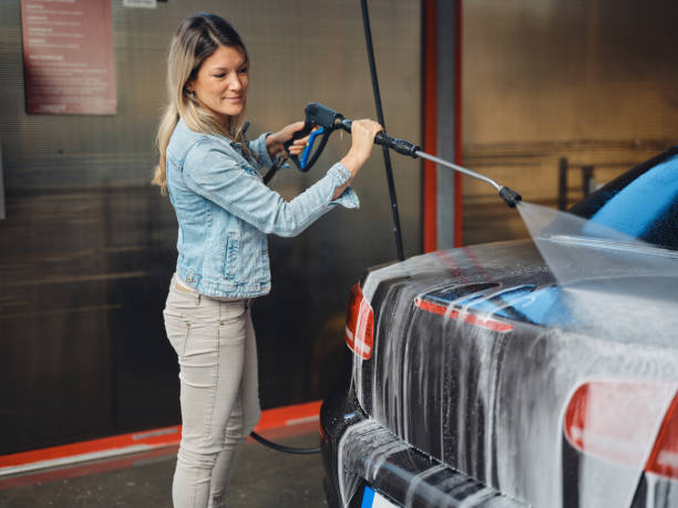 Garage Pressure Washing in Mountainair, NM